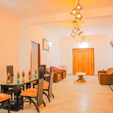Venus Farm Villa Gurgaon Bagian luar foto