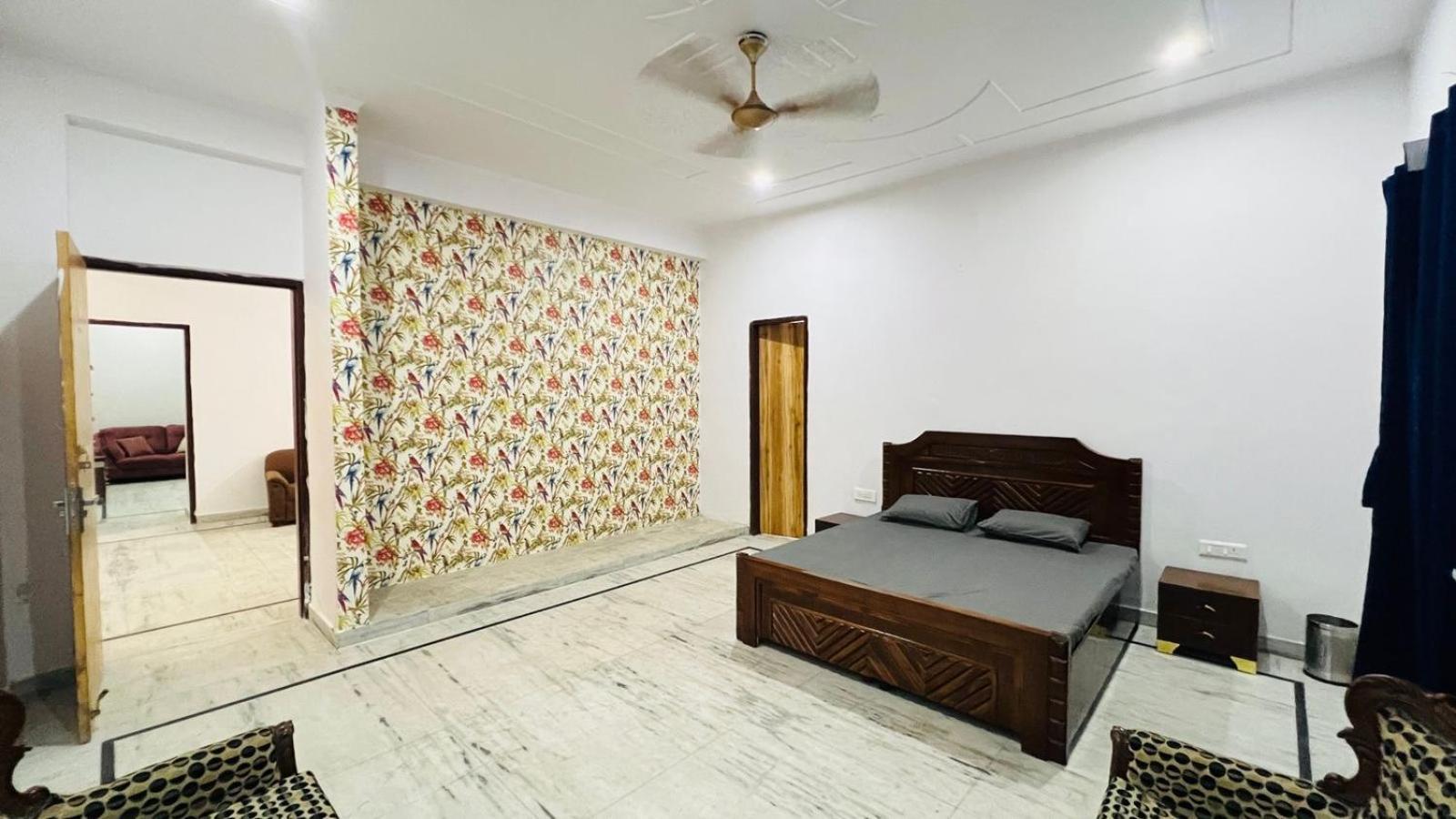 Venus Farm Villa Gurgaon Bagian luar foto