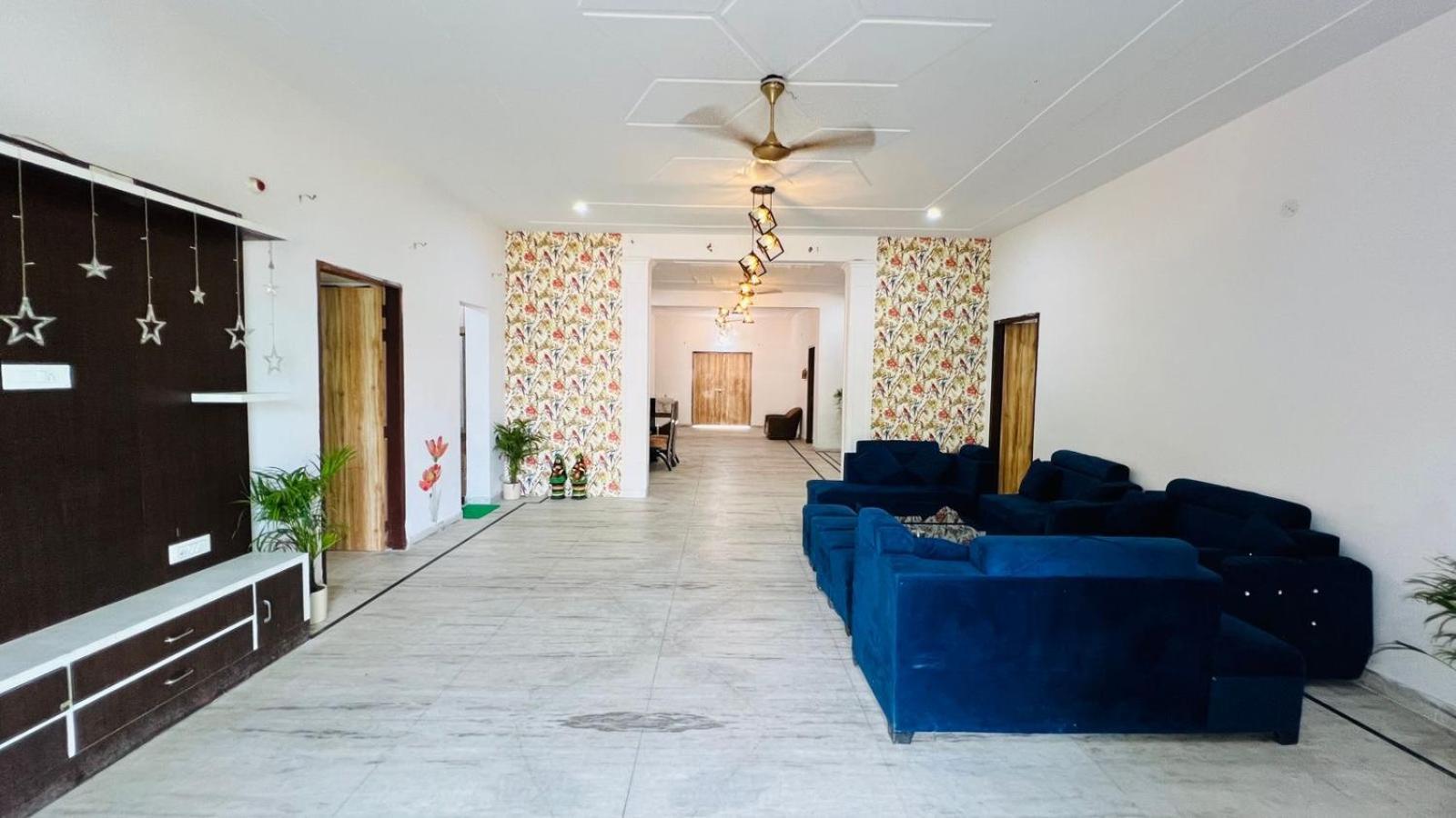 Venus Farm Villa Gurgaon Bagian luar foto