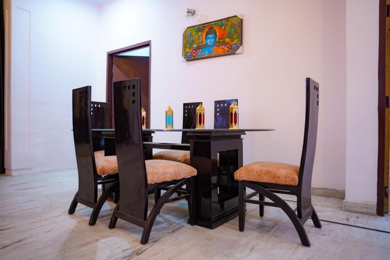 Venus Farm Villa Gurgaon Bagian luar foto